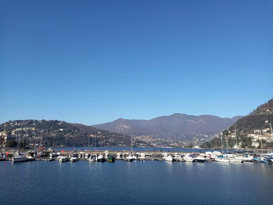 Immagine 8 di Appartamento in affitto  in Via Armando Diaz22 a Como