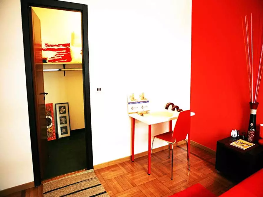 Immagine 5 di Camera in affitto  in Via Lazzaretto11 a Milano