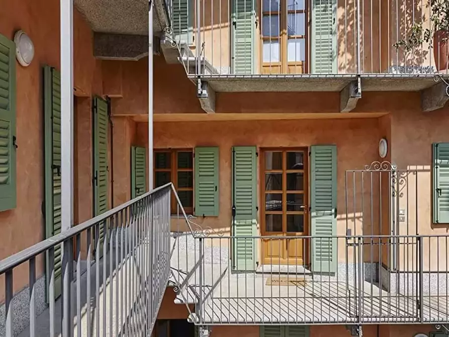 Immagine 19 di Appartamento in affitto  in Via Cinque Giornate a Como