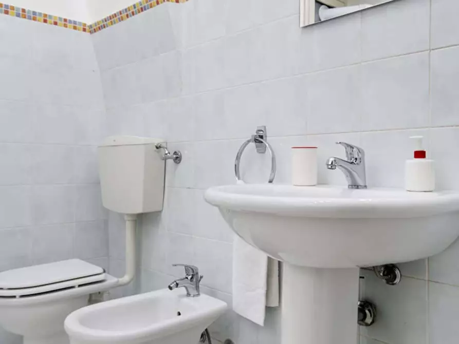 Immagine 21 di Appartamento in affitto  in Via Volturno42 a Palermo