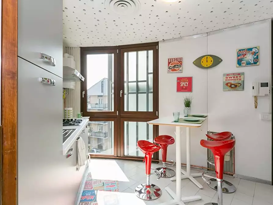 Immagine 8 di Camera in affitto  in Via Gavirate27 a Milano