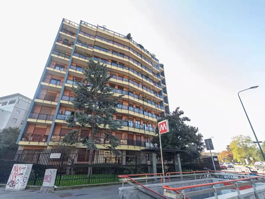Immagine 13 di Appartamento in affitto  in Viale Legioni Romane55 a Milano