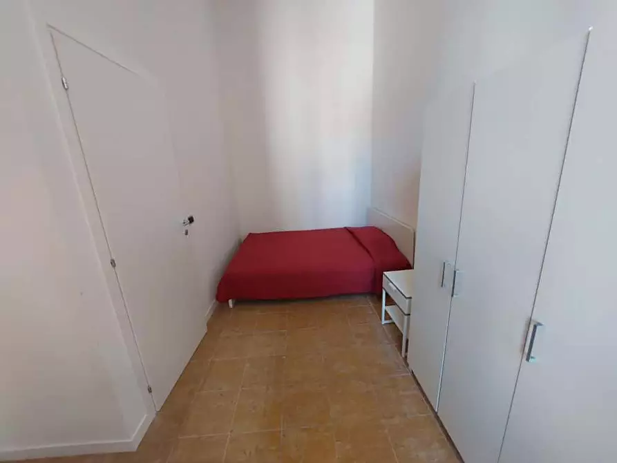 Immagine 3 di Camera in affitto  in Via Giuseppe la Farina47 a Firenze