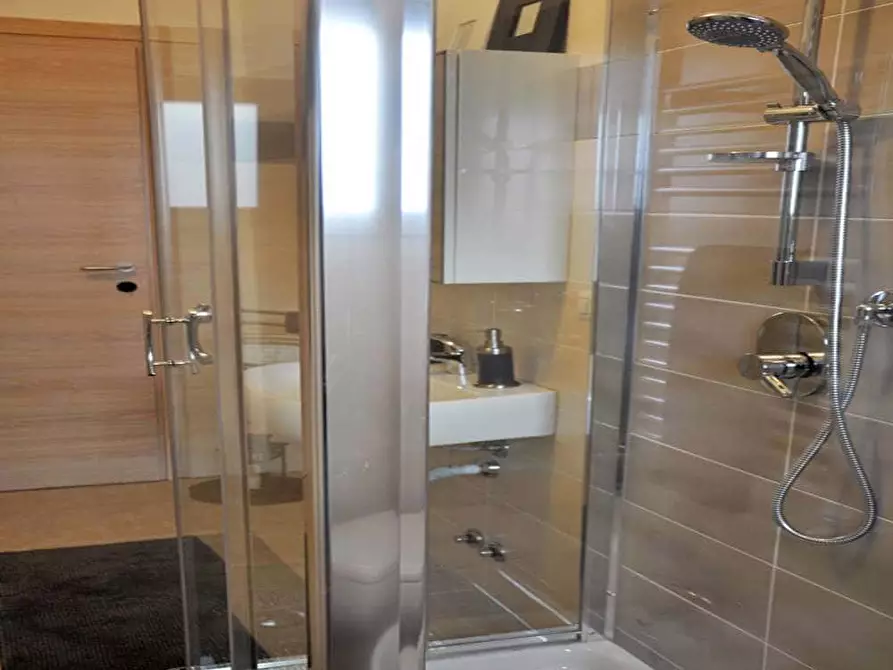 Immagine 22 di Camera in affitto  in Via Plinio63 a Milano