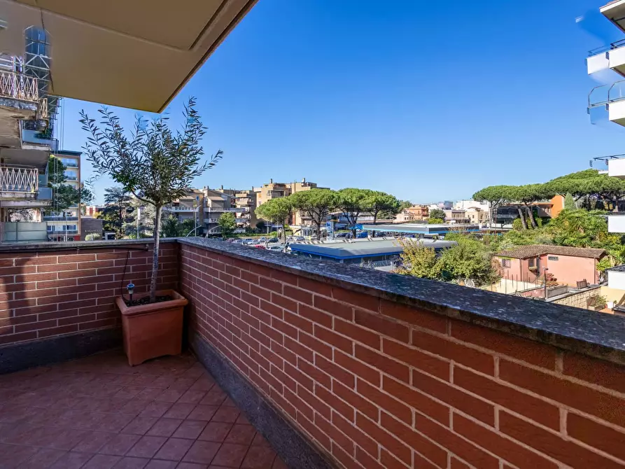 Immagine 29 di Appartamento in affitto  in Via Pietro de Francisci13 a Roma