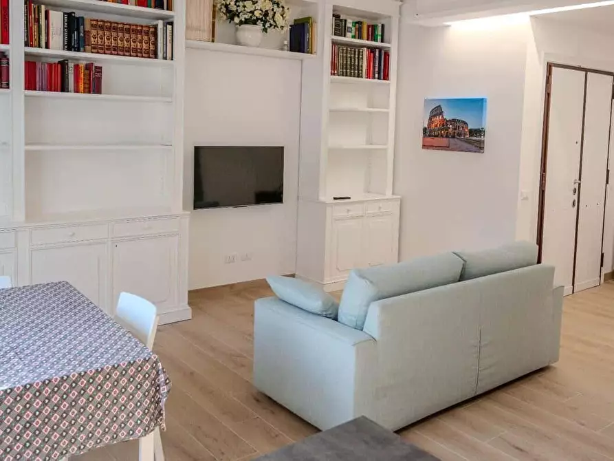 Immagine 3 di Appartamento in affitto  in Vicolo della Serpe61 a Roma