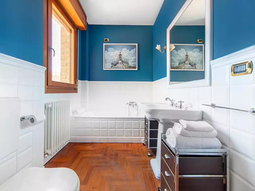 Immagine 18 di Appartamento in affitto  in Via Battindarno13 a Bologna