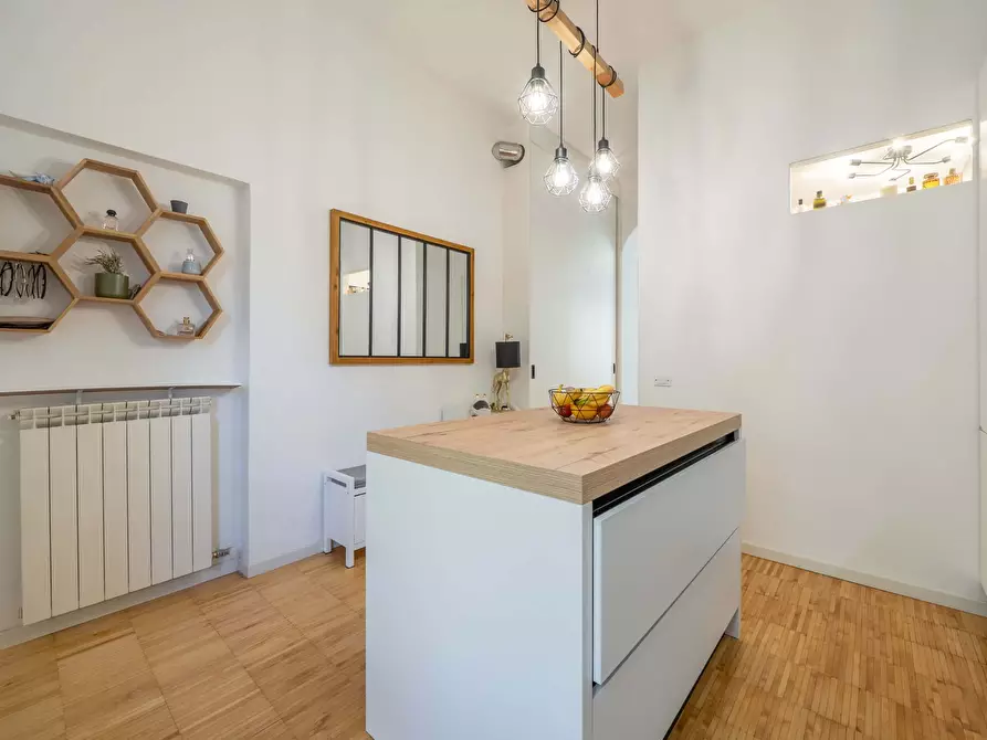 Immagine 18 di Appartamento in affitto  in Via Emilio Cornalia12 a Milano