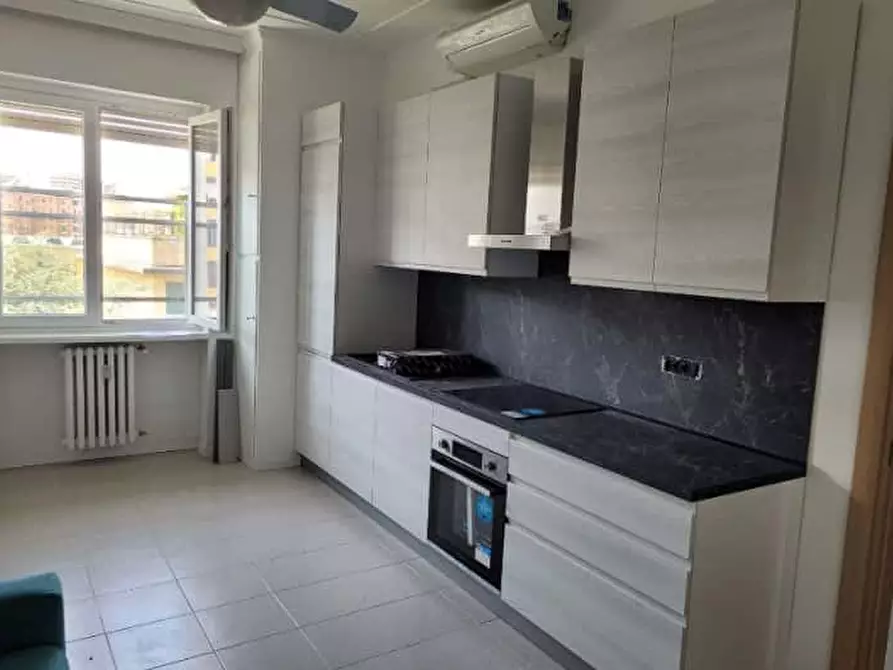 Immagine 1 di Appartamento in affitto  in Via Giuseppe Avezzana16 a Milano