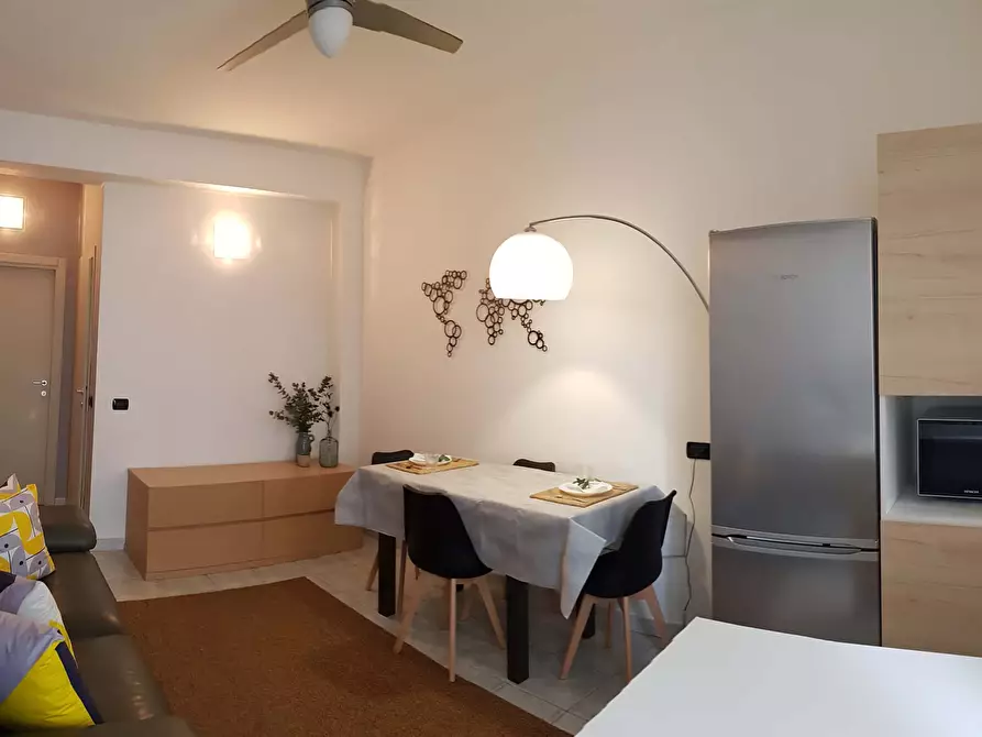 Immagine 1 di Appartamento in affitto  in Via Val di Bondo10 a Milano
