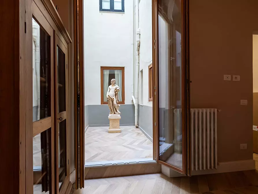 Immagine 16 di Appartamento in affitto  in Via Guelfa67 a Firenze