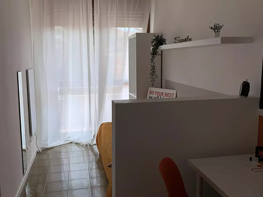 Immagine 2 di Camera in affitto  in Via Fratelli Perini173 a Trento