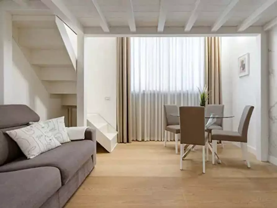 Immagine 1 di Appartamento in affitto  in Via Vespri Siciliani2 a Milano