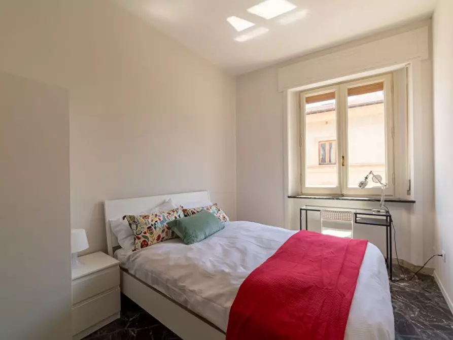 Immagine 2 di Camera in affitto  in Viale dei Mille8 a Firenze