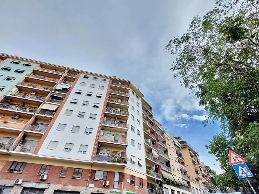 Immagine 11 di Appartamento in affitto  in Via Laurentina3 a Roma