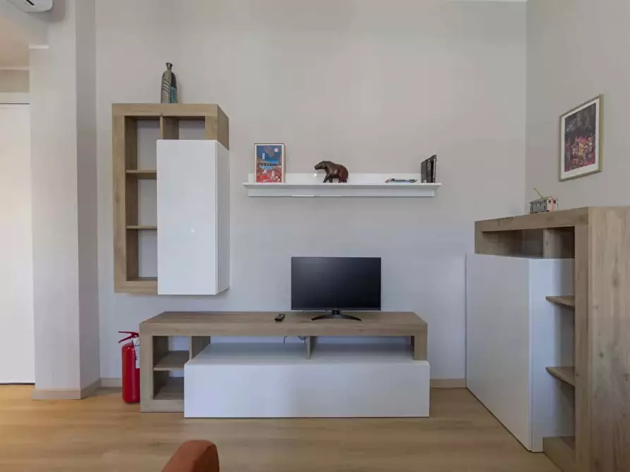 Immagine 11 di Appartamento in affitto  in Viale Coni Zugna58 a Milano