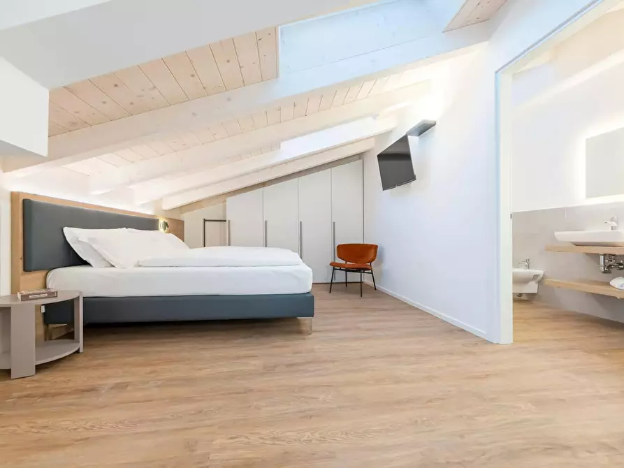 Immagine 1 di Camera in affitto  in Via San Giovanni3 a Trento