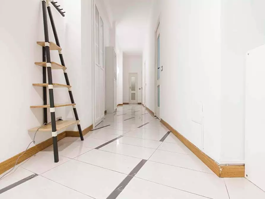 Immagine 67 di Camera in affitto  in Via Col Moschin1 a Milano