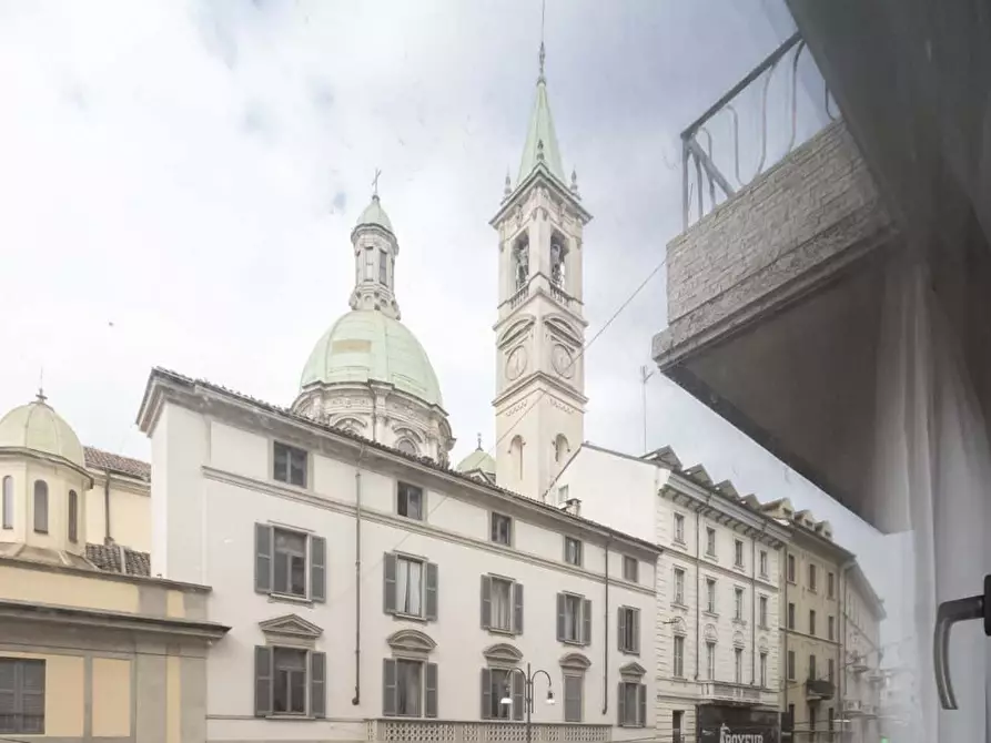 Immagine 17 di Appartamento in affitto  in Via Santa Maria Valle1 a Milano