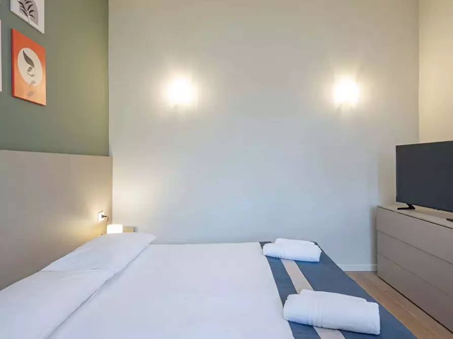 Immagine 6 di Appartamento in affitto  in Via Alfonso Capecelatro81 a Milano