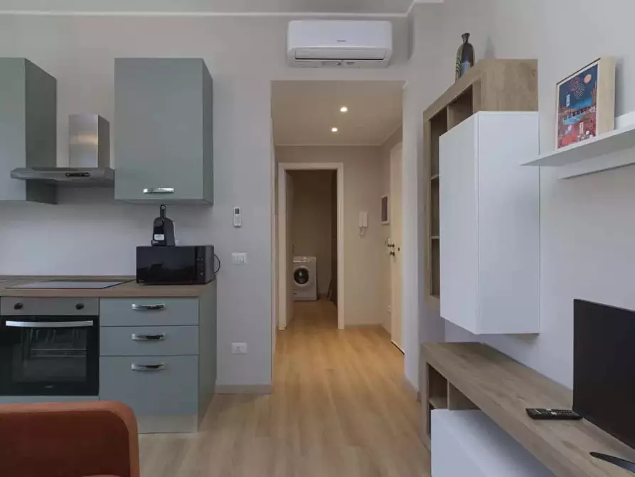 Immagine 2 di Appartamento in affitto  in Viale Coni Zugna58 a Milano