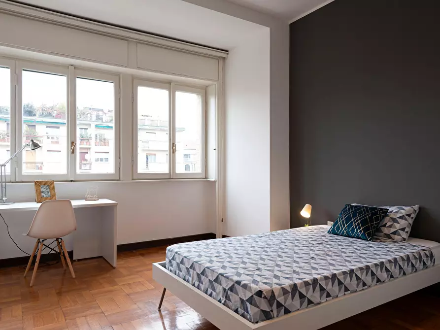 Immagine 2 di Camera in affitto  in Viale Beatrice d'Este30 a Milano