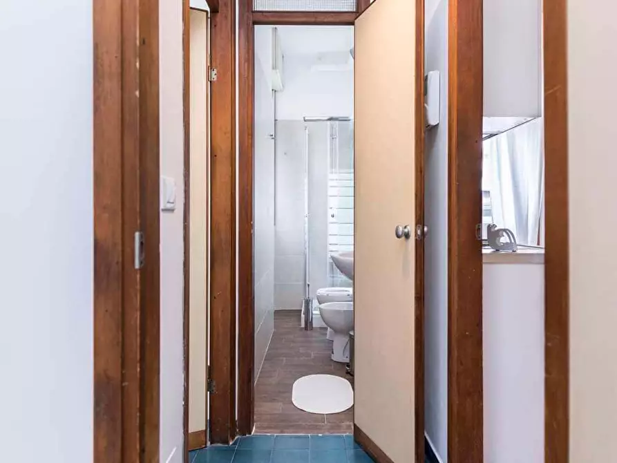 Immagine 34 di Camera in affitto  in Via Giuseppe Frua16 a Milano