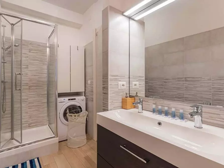 Immagine 2 di Appartamento in affitto  in Via Alcuino7 a Milano