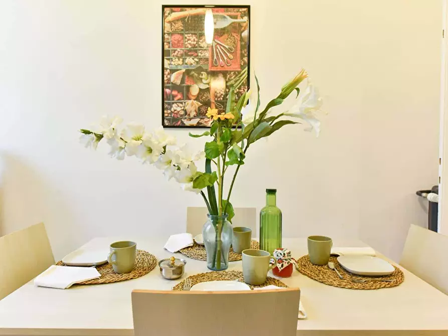 Immagine 39 di Appartamento in affitto  in Via Sansovino30 a Milano