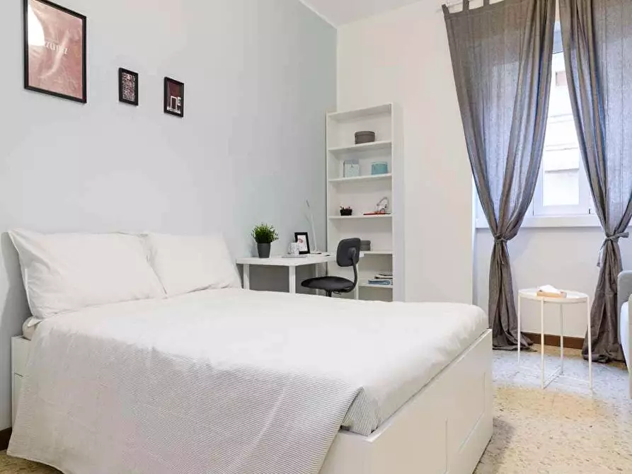 Immagine 1 di Camera in affitto  in Via Melchiorre Delfico24/2 a Milano