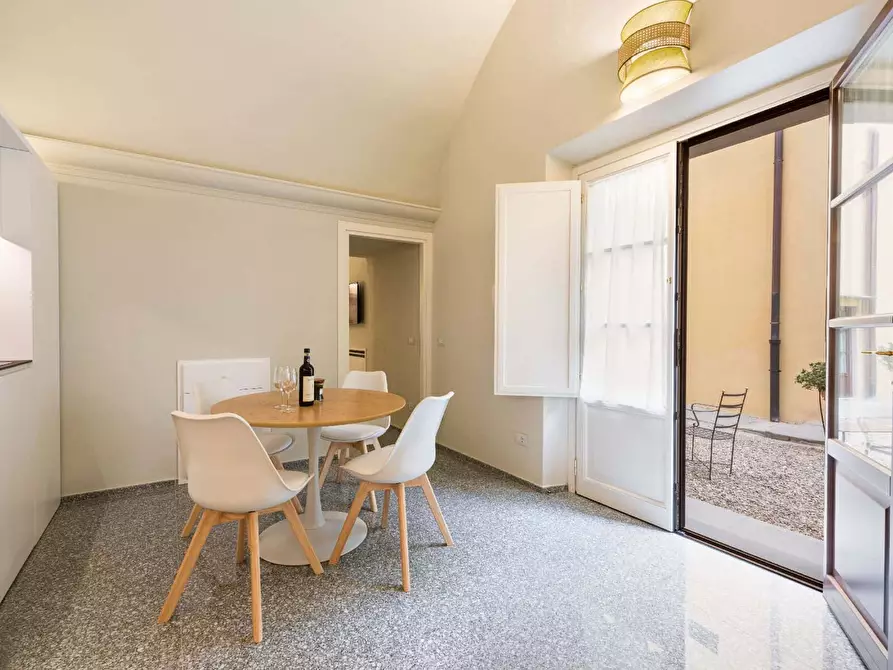 Immagine 19 di Appartamento in affitto  in Via de' Guicciardini a Firenze