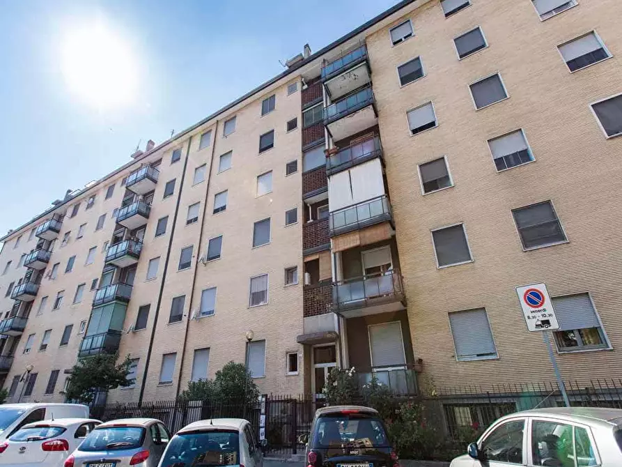 Immagine 13 di Camera in affitto  in Via Ginestre6 a Buccinasco
