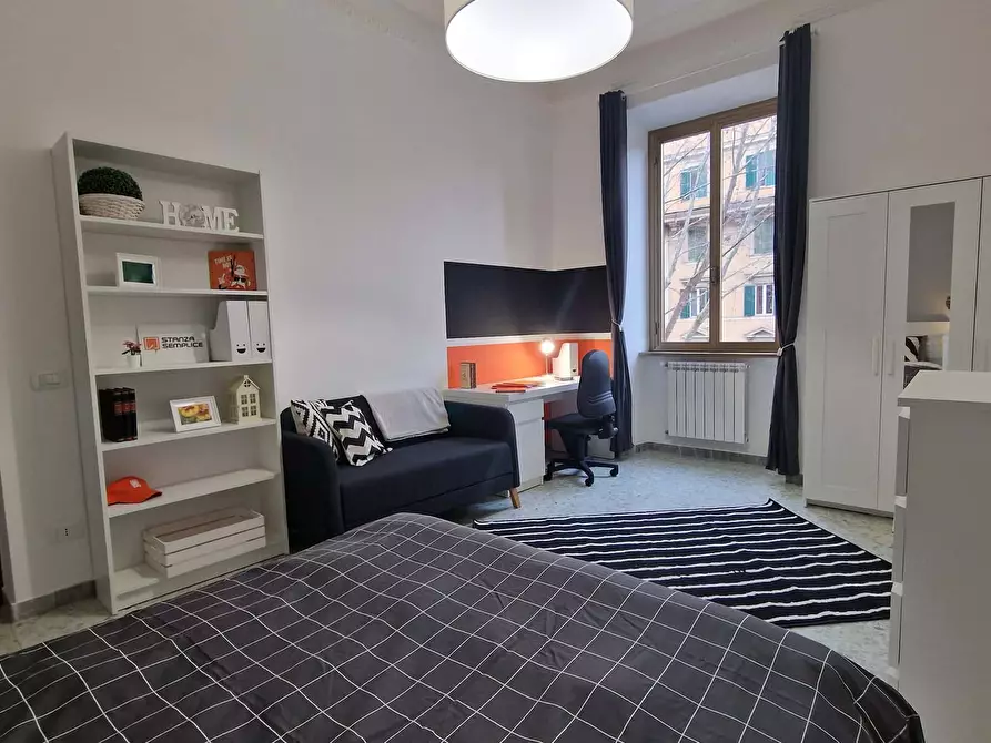 Immagine 10 di Camera in affitto  in Via Cerveteri13 a Roma