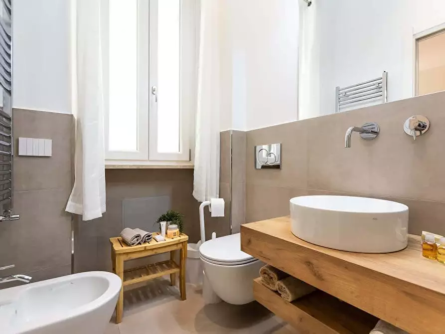 Immagine 36 di Appartamento in affitto  in Via Marco Aurelio43 a Roma