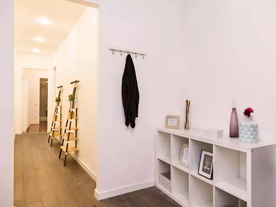 Immagine 59 di Camera in affitto  in Via Antonio Canova25 a Milano