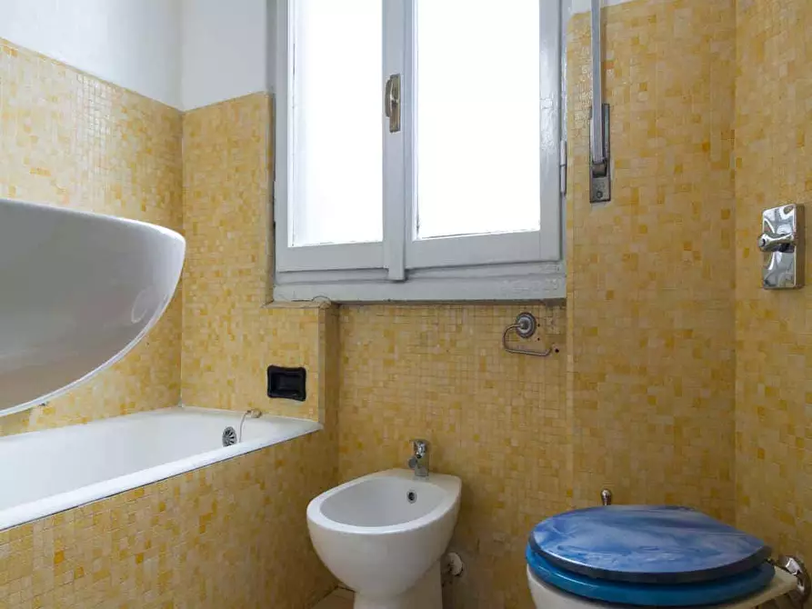 Immagine 17 di Camera in affitto  in Via Salvatore Barzilai15 a Milano