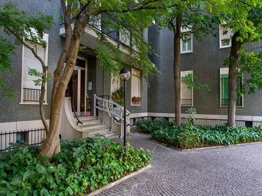 Immagine 34 di Camera in affitto  in Viale San Gimignano4 a Milano