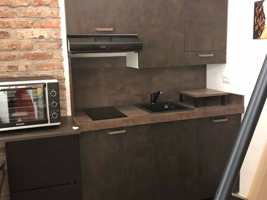 Immagine 1 di Appartamento in affitto  in Via Gaetano de Castillia24 a Milano