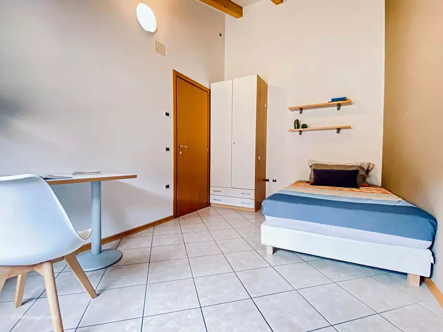 Immagine 6 di Camera in affitto  in Via Tommaso Gar15 a Trento