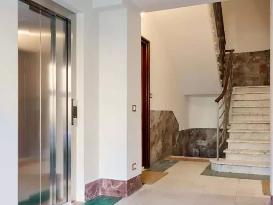 Immagine 22 di Appartamento in affitto  in Via Giulia di Gallese4 a Roma