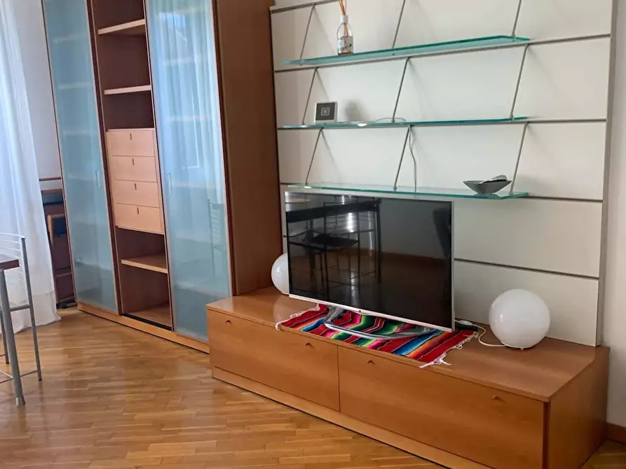 Immagine 18 di Appartamento in affitto  in Via Alfredo Oriani2 a Milano