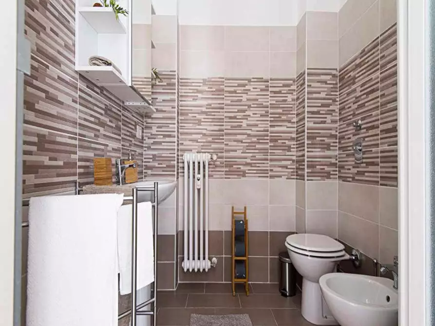 Immagine 8 di Camera in affitto  in Via Pordenone13 a Milano