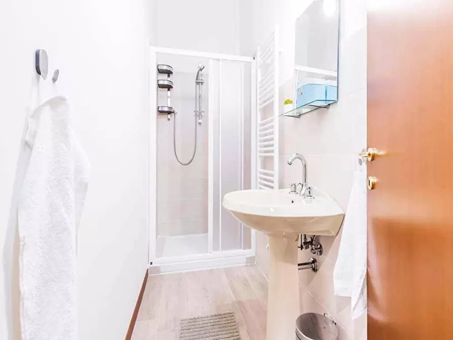 Immagine 38 di Camera in affitto  in Via Franco Bolognese3 a Bologna