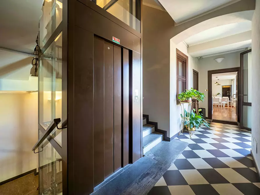 Immagine 56 di Appartamento in affitto  in Piazza XXV Aprile a Milano