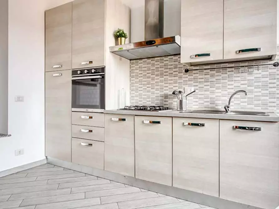 Immagine 10 di Camera in affitto  in Via Giovanni Pezzotti44 a Milano