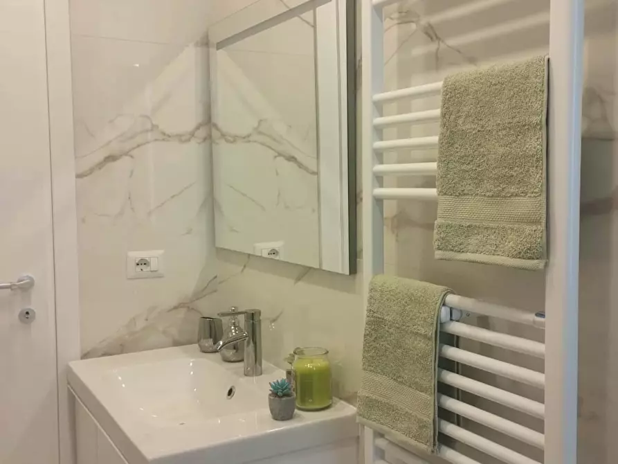 Immagine 16 di Appartamento in affitto  in Viale Giovanni Suzzani a Milano