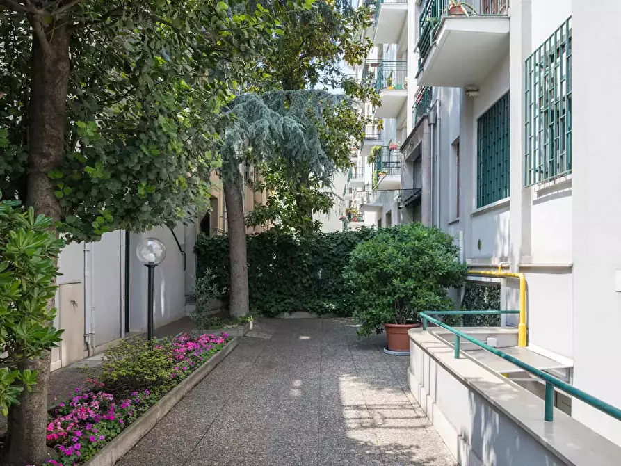 Immagine 20 di Appartamento in affitto  in Via Melchiorre Gioia1 a Milano