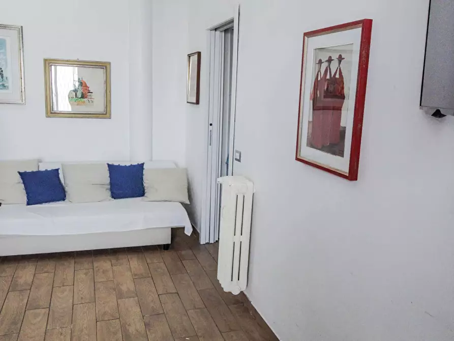 Immagine 25 di Appartamento in affitto  in Via dei Gozzadini31 a Roma