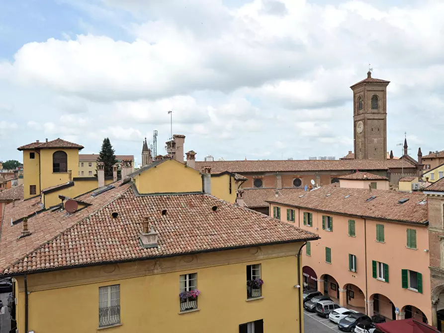 Immagine 24 di Appartamento in affitto  in Piazza San Martino1 a Bologna