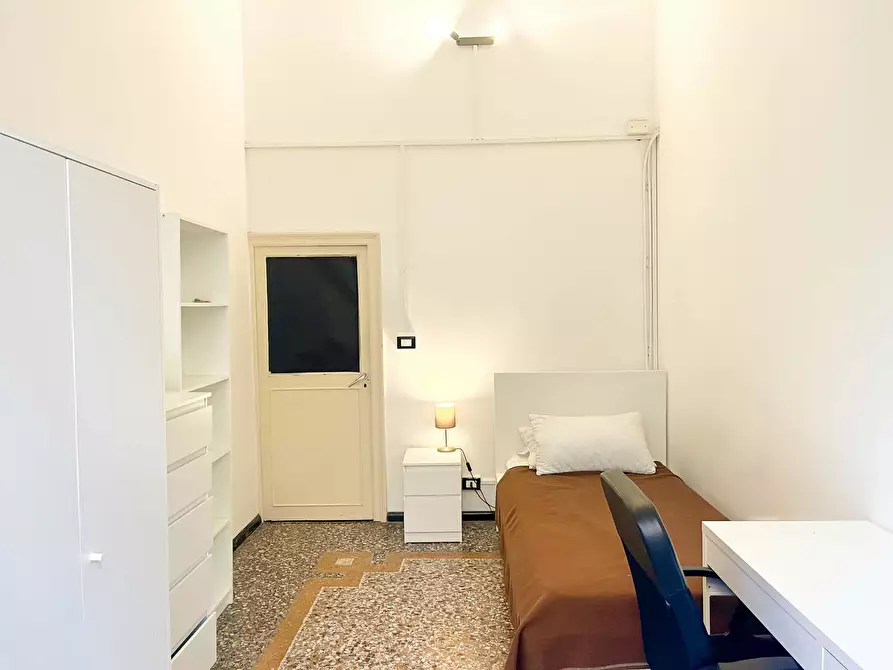 Immagine 6 di Camera in affitto  in Via Caffaro6 a Genova
